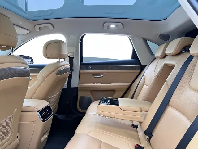 Aito M5 — Фото автомобиля 11