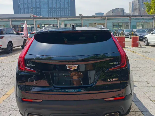Cadillac XT4 — Фото автомобиля 3