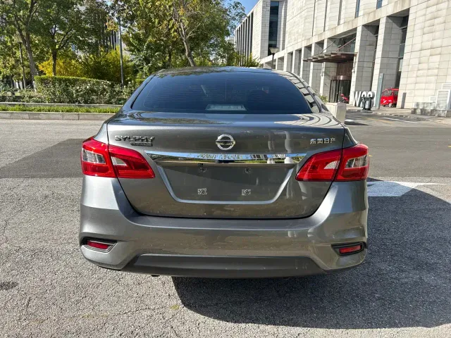 Nissan Sylphy — Фото автомобиля 4