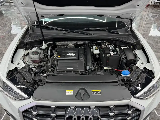 Audi Q3 — Фото автомобиля 8