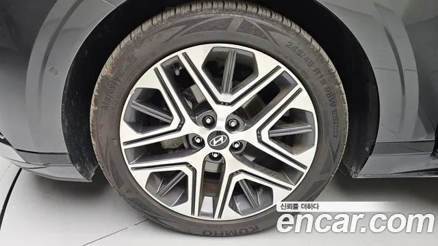 Hyundai Grandeur GN7 — Фото автомобиля 5