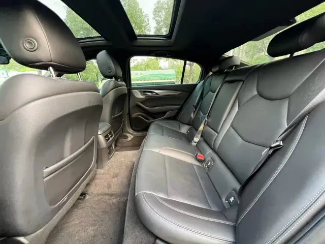 Cadillac CT5 — Фото автомобиля 9