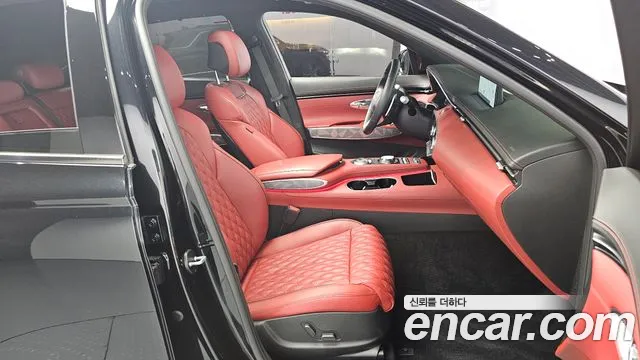 Genesis GV70 — Фото автомобиля 15