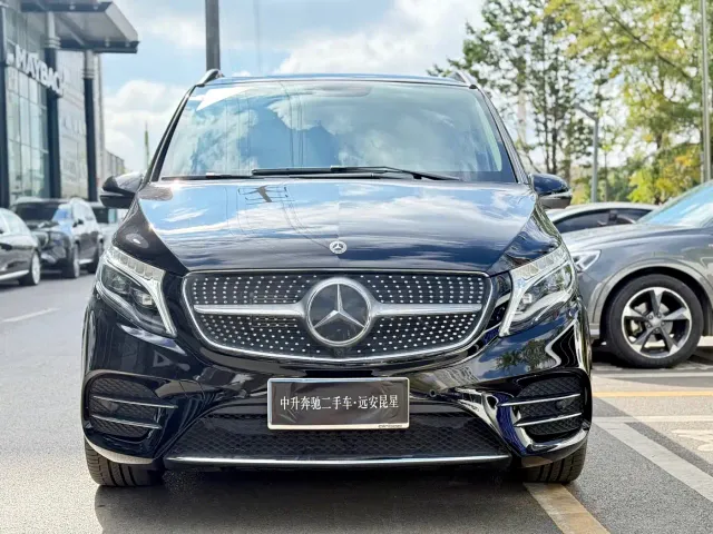 Mercedes-Benz V-Class — Фото автомобиля 2