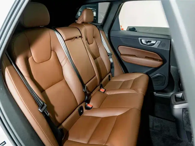 Volvo XC60 — Фото автомобиля 22