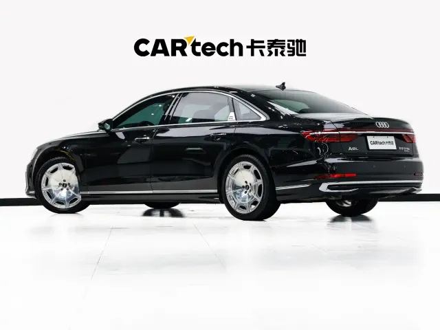 Audi A8 — Фото автомобиля 4