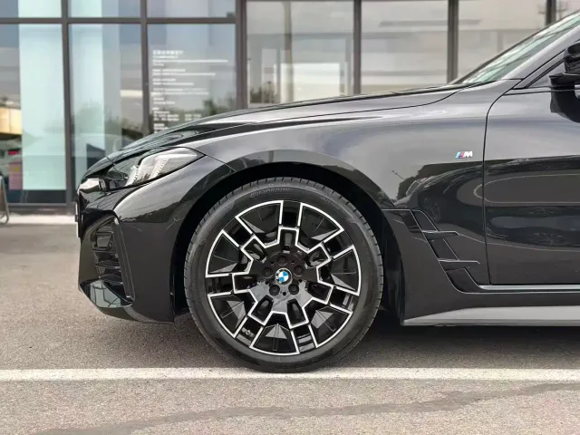 BMW 4 Series — Фото автомобиля 5