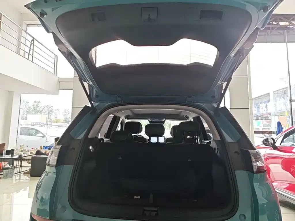 BYD Hai Shi 05 EV 2025 520KM Flagship Smart Navigation Edition — Фото автомобиля 18