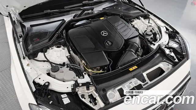 Mercedes-Benz E-Class — Фото автомобиля 6