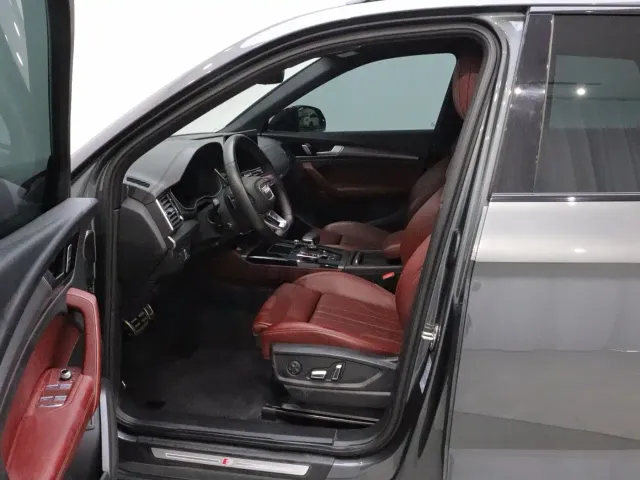 Audi Q5L — Фото автомобиля 11