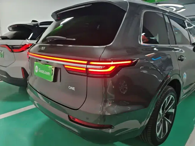 Li Auto ONE — Фото автомобиля 5