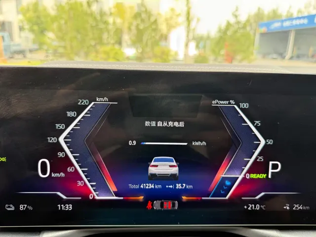BMW i3 — Фото автомобиля 17