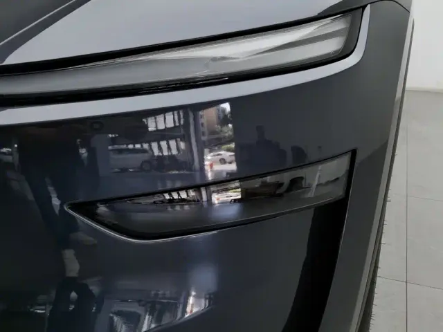 Tesla Model Y 2025 Rear-Wheel Drive — Фото автомобиля 7