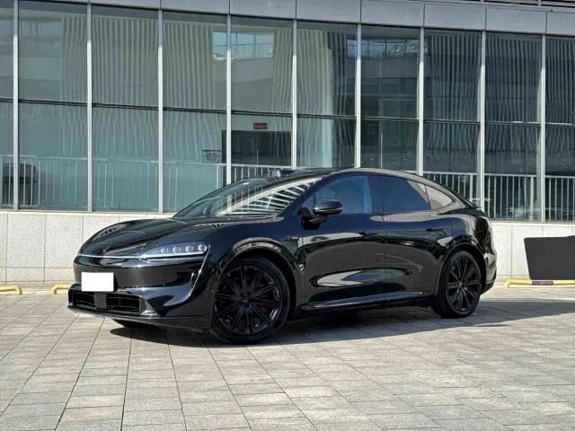 Фотография автомобиля — Luxeed R7