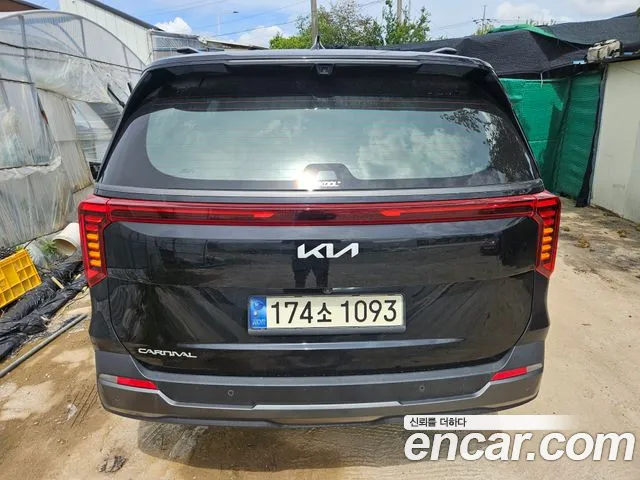 Kia Carnival 4th Gen — Фото автомобиля 3