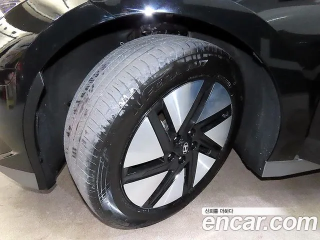 Hyundai Ioniq 6 — Фото автомобиля 20