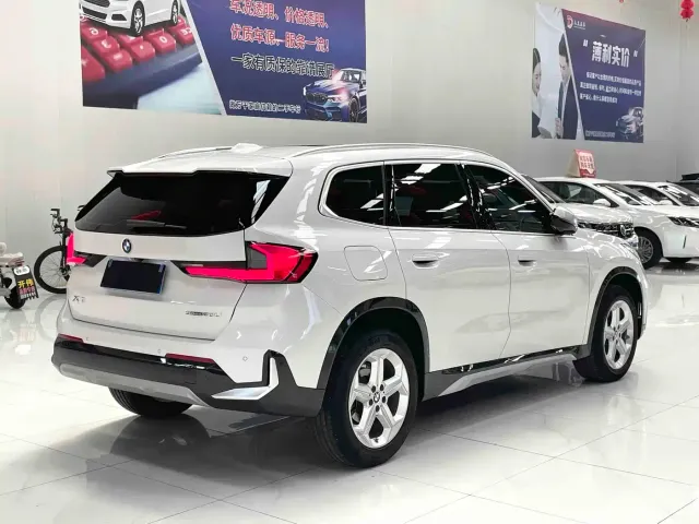 BMW X1 — Фото автомобиля 4