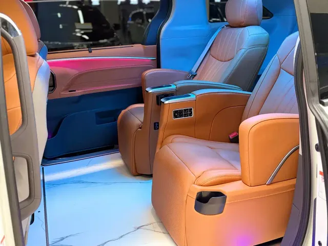 Toyota Granvia — Фото автомобиля 5