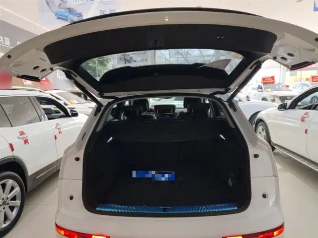 Audi Q5L — Фото автомобиля 14