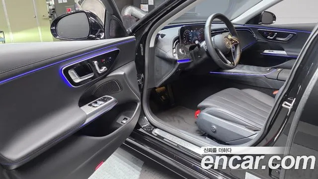 Mercedes-Benz E-Class — Фото автомобиля 10