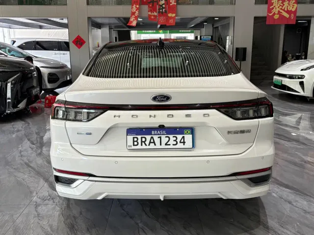 Ford Mondeo — Фото автомобиля 27