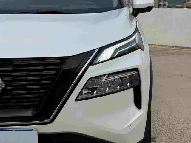 Nissan X-Trail — Фото автомобиля 12