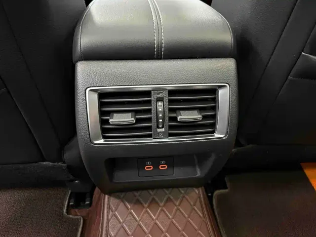 Nissan Teana — Фото автомобиля 20