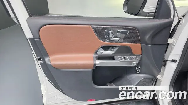 Mercedes-Benz GLB-Class — Фото автомобиля 23