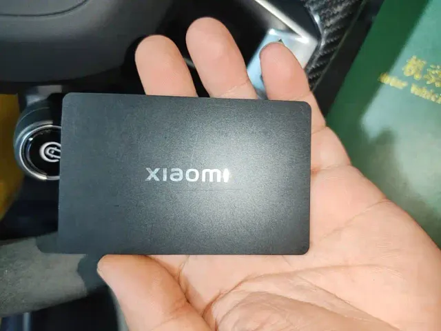 Xiaomi SU7 Ultra — Фото автомобиля 16