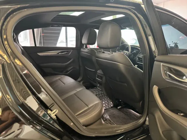Cadillac CT5 — Фото автомобиля 8