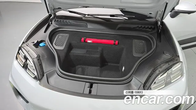Porsche Macan — Фото автомобиля 5