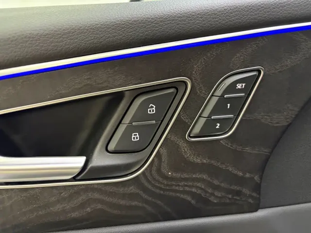 Audi Q8 — Фото автомобиля 20