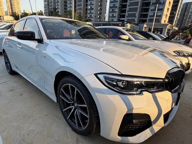 BMW 3 Series — Фото автомобиля 17