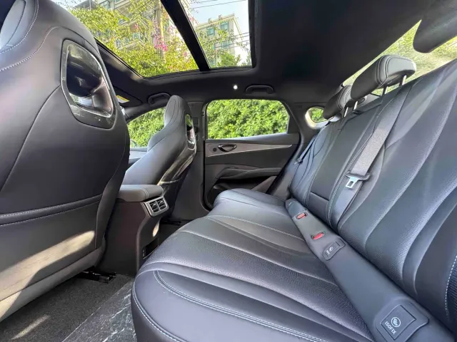 BYD Seal 06 — Фото автомобиля 6