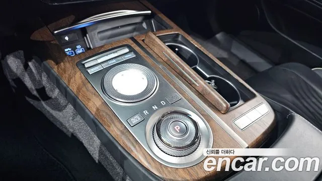 Genesis G80 Бензин 3.5 турбо AWD — Фото автомобиля 9