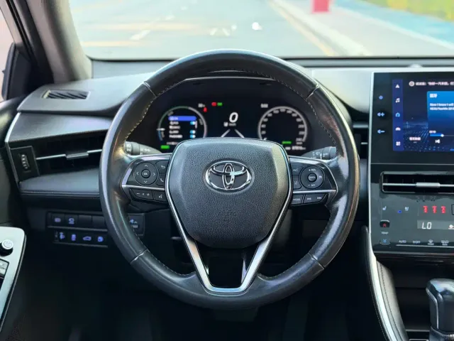 Toyota Avalon — Фото автомобиля 17