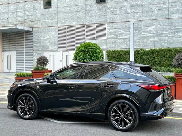 Lexus RX — Фото автомобиля 4