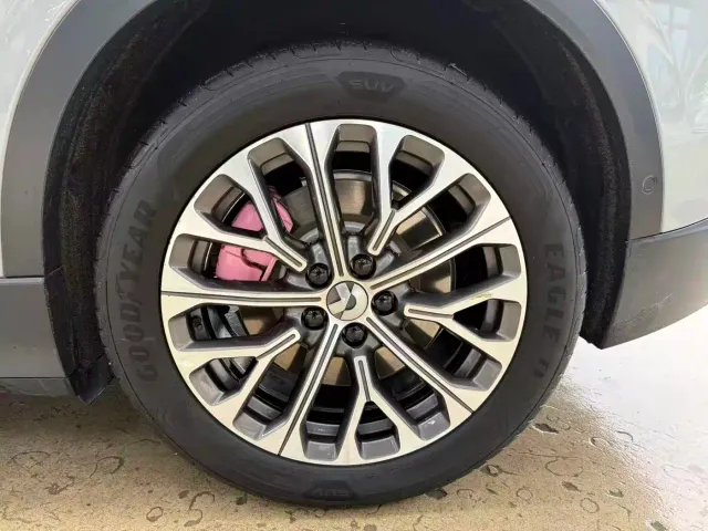 Nio EC6 — Фото автомобиля 13