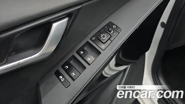 Kia Niro New — Фото автомобиля 15