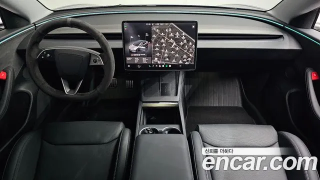 Tesla Model 3 — Фото автомобиля 10