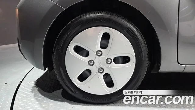 Kia RAY Новый Kia Ray Фургон — Фото автомобиля 5