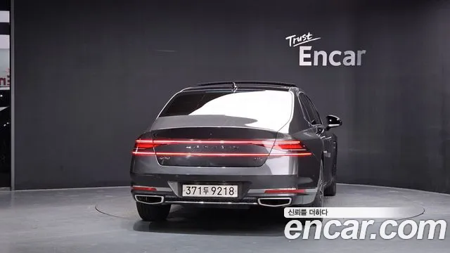 Genesis G90 Бензин 3.5 турбо AWD — Фото автомобиля 4