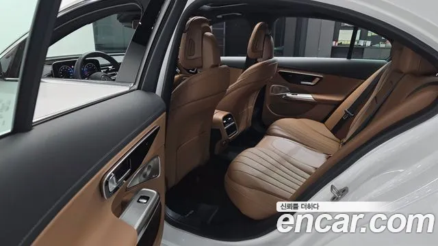 Mercedes-Benz E-Class W214 — Фото автомобиля 16