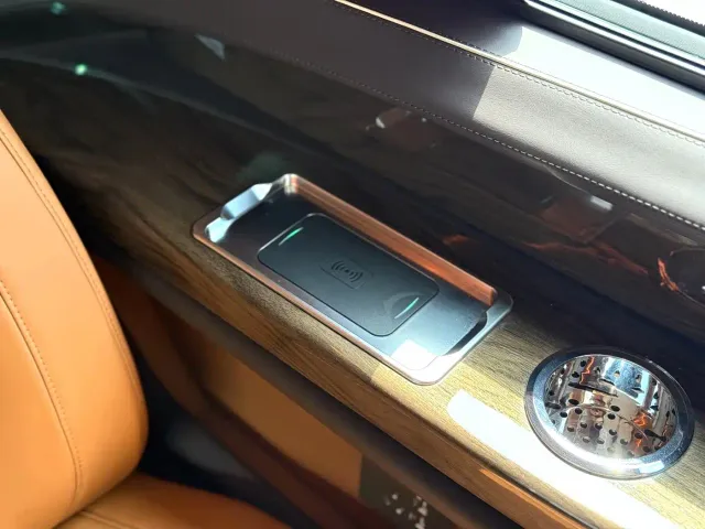 Mercedes-Benz V-Class — Фото автомобиля 9