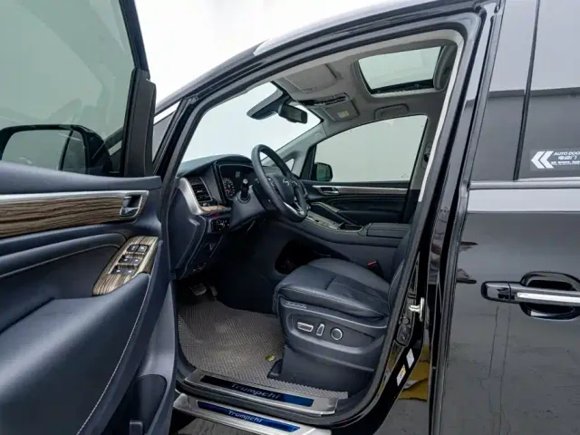 GAC Trumpchi M8 — Фото автомобиля 15