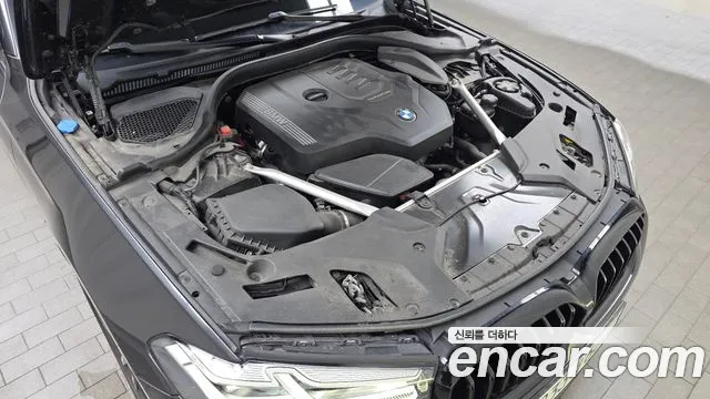 BMW 5-Series — Фото автомобиля 5
