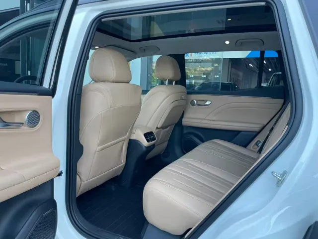 GAC Aion i60 — Фото автомобиля 8