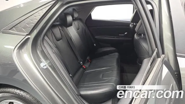 Hyundai AVANTE Новый Avante (CN7) — Фото автомобиля 11