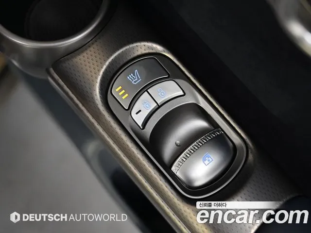 Genesis GV60 — Фото автомобиля 16