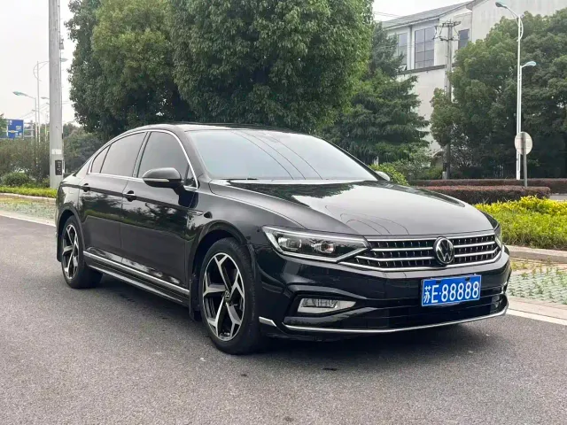 Volkswagen Magotan — Фото автомобиля 2